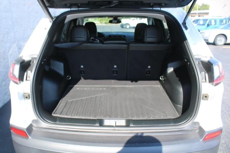 used 2022 Jeep Cherokee car, priced at $24,900