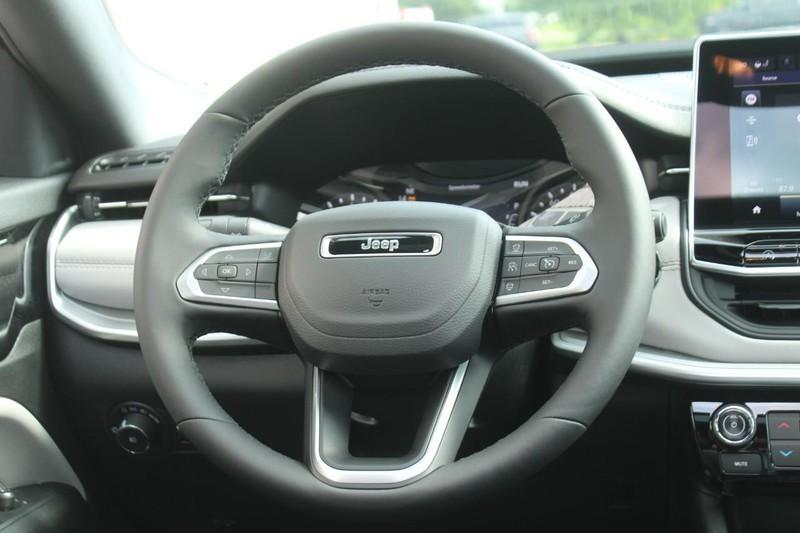 new 2025 Jeep Compass car, priced at $32,300