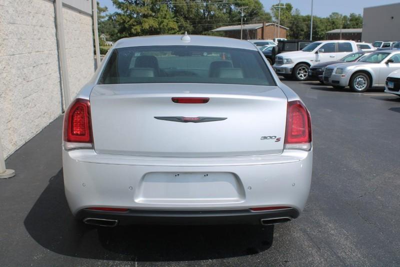 used 2022 Chrysler 300 car, priced at $22,610