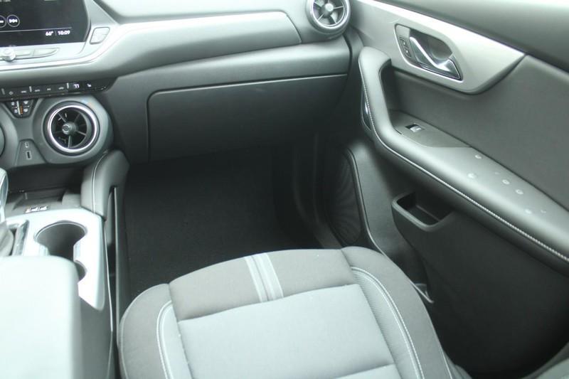 used 2023 Chevrolet Blazer car, priced at $27,899