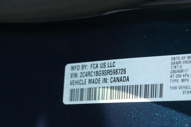new 2025 Chrysler Pacifica car, priced at $42,527