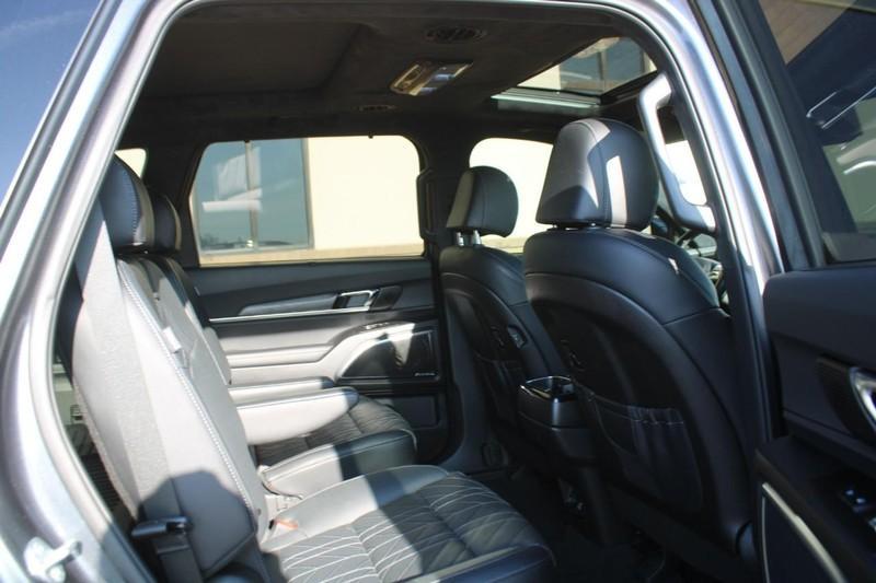 used 2024 Kia Telluride car, priced at $44,987