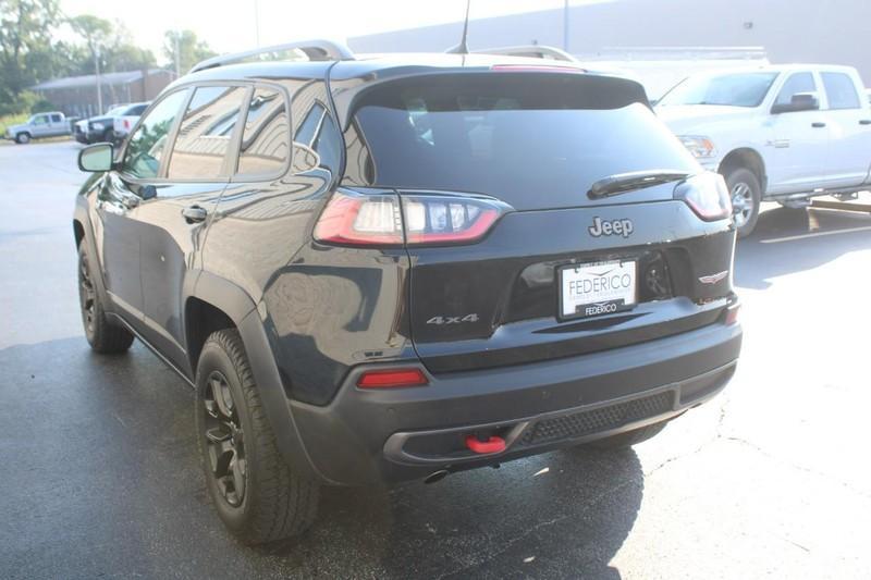 used 2019 Jeep Cherokee car, priced at $25,990