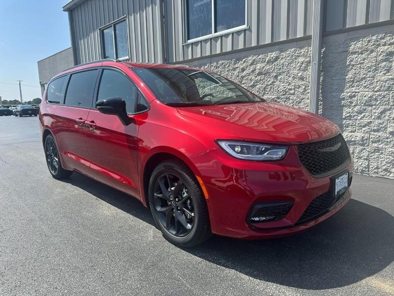 new 2026 Chrysler Pacifica car, priced at $51,900