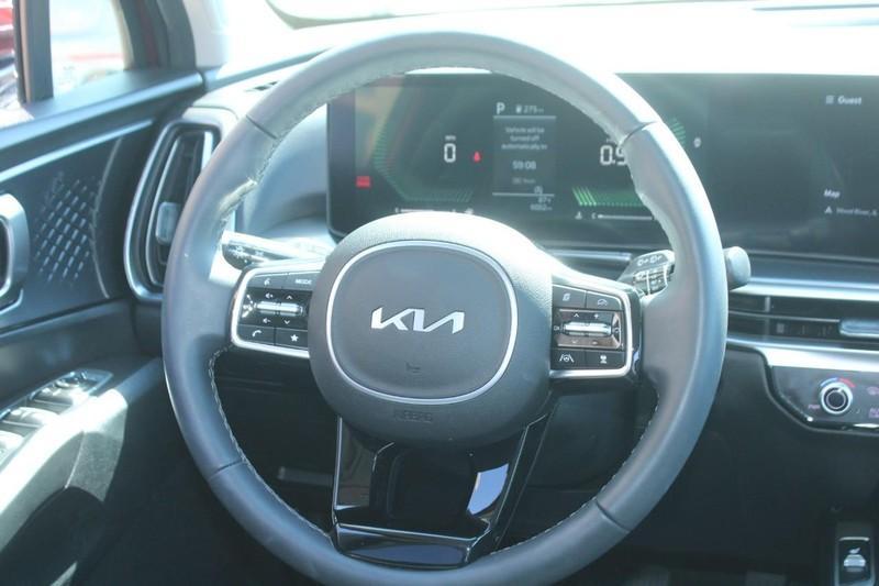 used 2025 Kia Sorento car, priced at $32,000