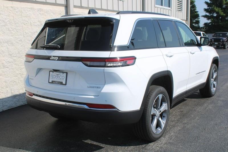 new 2025 Jeep Grand Cherokee car, priced at $47,650