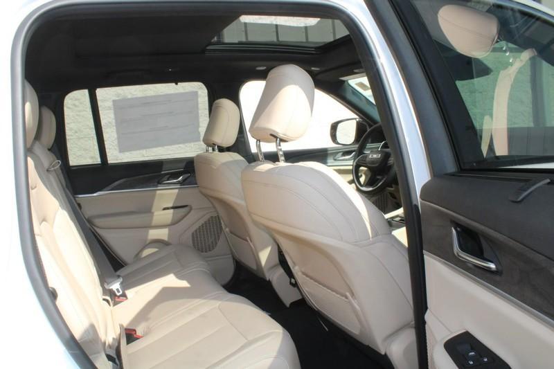 new 2025 Jeep Grand Cherokee car, priced at $47,650