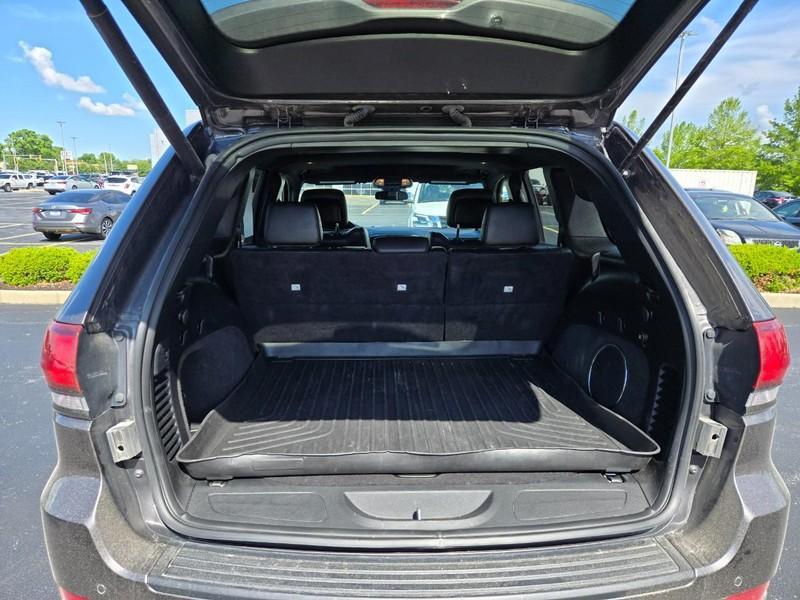 used 2021 Jeep Grand Cherokee car, priced at $25,000