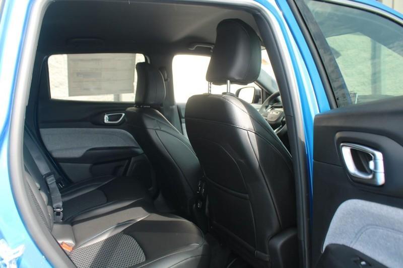new 2025 Jeep Compass car, priced at $25,760