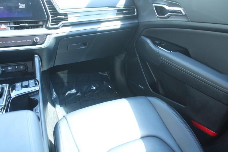 used 2025 Kia Sportage car, priced at $27,999