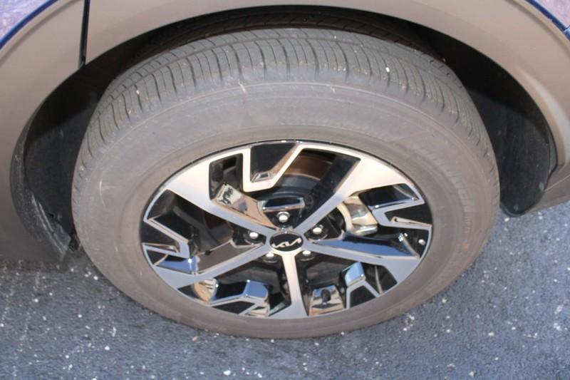 used 2025 Kia Sportage car, priced at $30,200