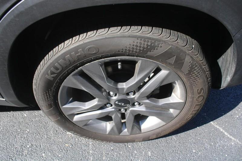 used 2023 Kia Seltos car, priced at $21,890