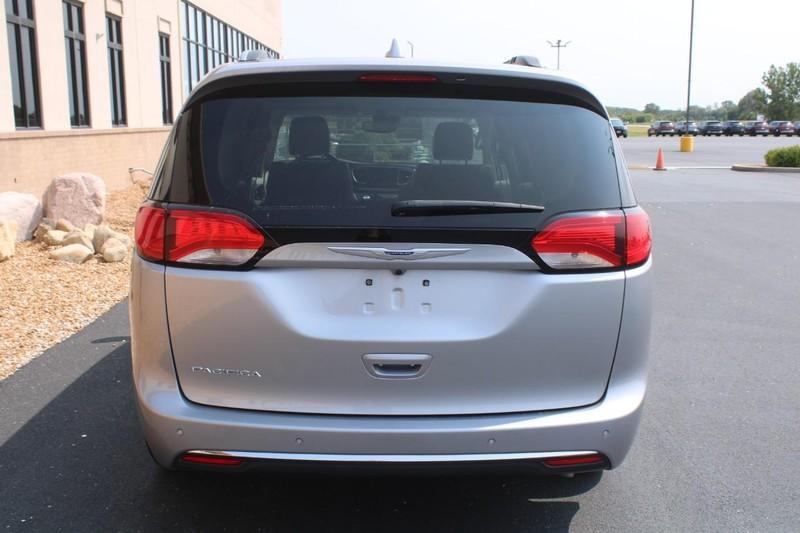 used 2020 Chrysler Pacifica car, priced at $27,293