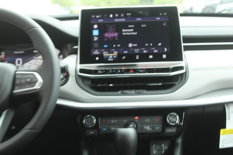 new 2025 Jeep Compass car, priced at $30,643