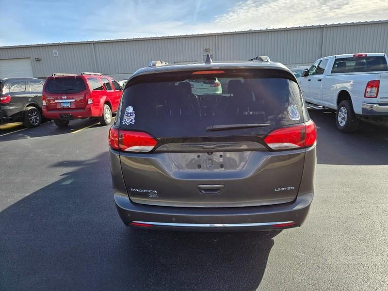 used 2020 Chrysler Pacifica car, priced at $24,000