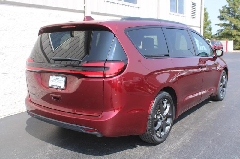 used 2022 Chrysler Pacifica car, priced at $31,800