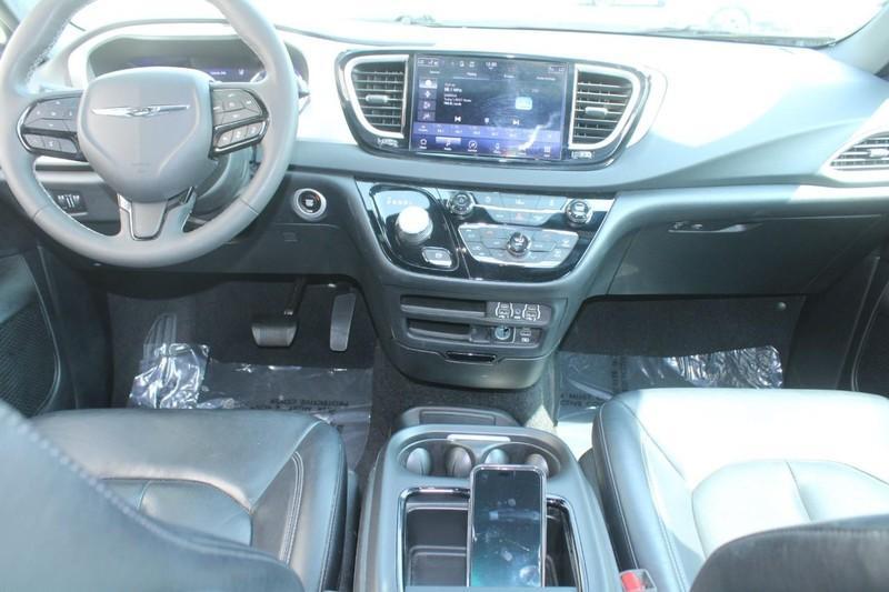 used 2022 Chrysler Pacifica car, priced at $31,800