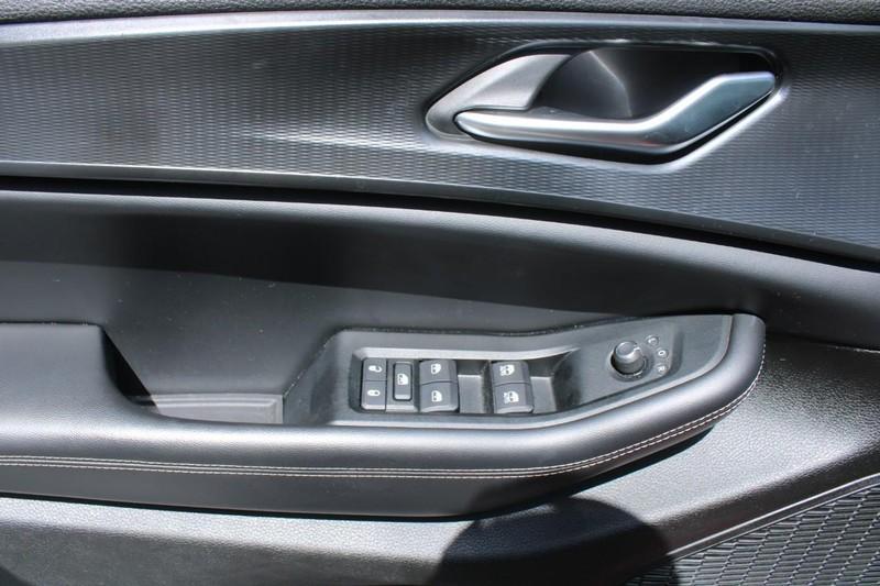 used 2023 Jeep Grand Cherokee L car, priced at $30,900
