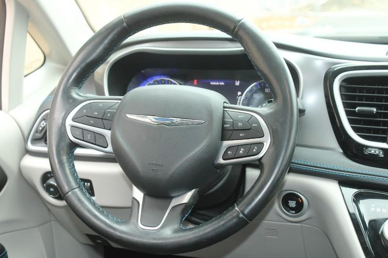 used 2021 Chrysler Pacifica car, priced at $26,200