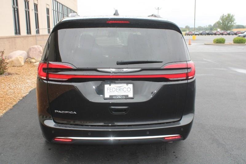 used 2021 Chrysler Pacifica car, priced at $26,200