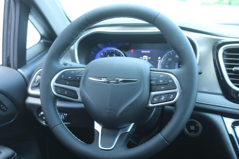 new 2025 Chrysler Pacifica car, priced at $42,532
