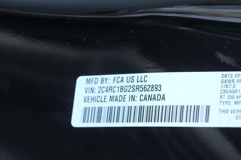 new 2025 Chrysler Pacifica car, priced at $42,532