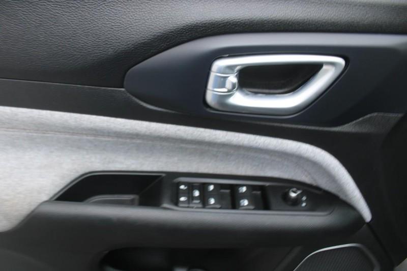 used 2022 Jeep Compass car, priced at $24,900