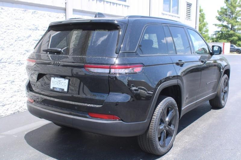 new 2024 Jeep Grand Cherokee car, priced at $42,495