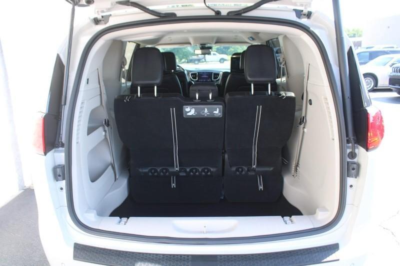 used 2020 Chrysler Pacifica car, priced at $25,000