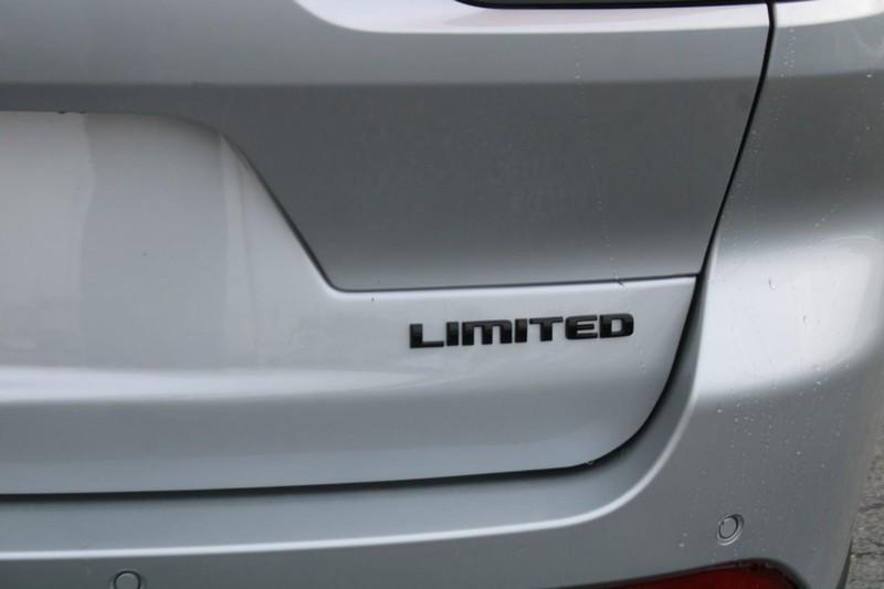 new 2025 Jeep Grand Cherokee L car, priced at $51,682