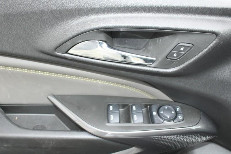 used 2024 Chevrolet Trax car, priced at $25,900