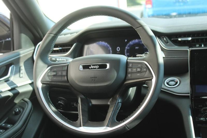 new 2025 Jeep Grand Cherokee car, priced at $45,350