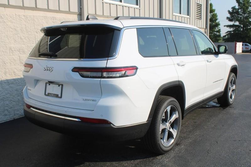 new 2024 Jeep Grand Cherokee L car, priced at $51,495