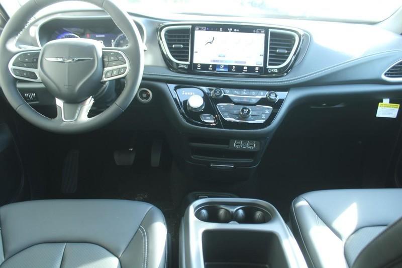 new 2025 Chrysler Pacifica car, priced at $41,247