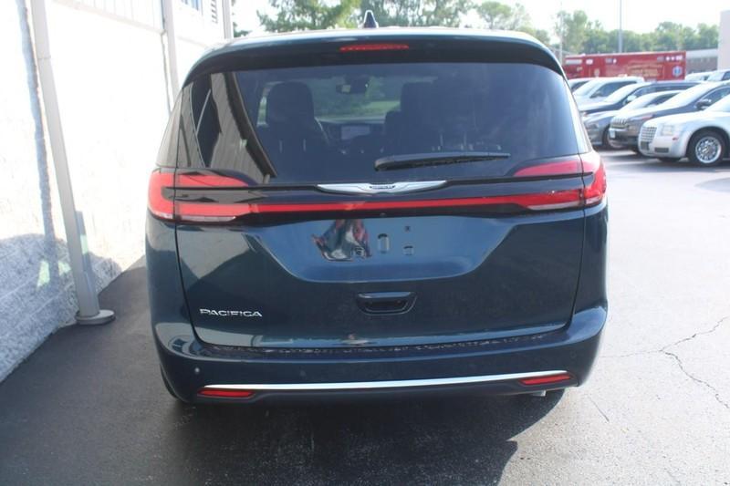 new 2025 Chrysler Pacifica car, priced at $41,247