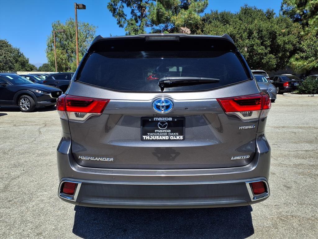 used 2019 Toyota Highlander Hybrid car, priced at $25,994