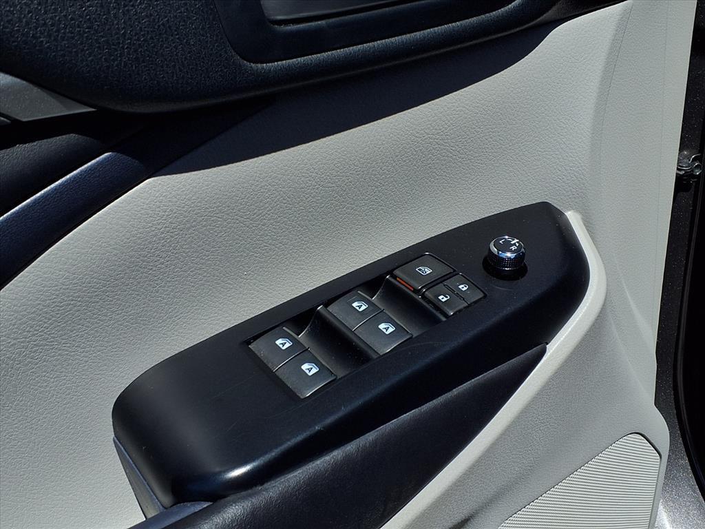 used 2019 Toyota Highlander Hybrid car, priced at $25,994