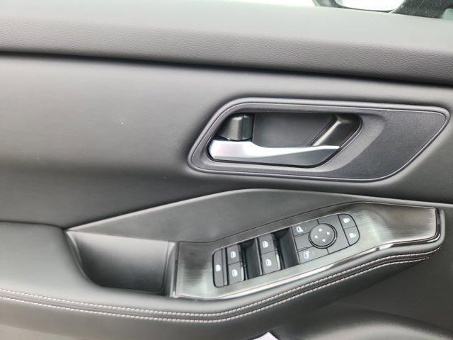 new 2025 Nissan Rogue car, priced at $31,530