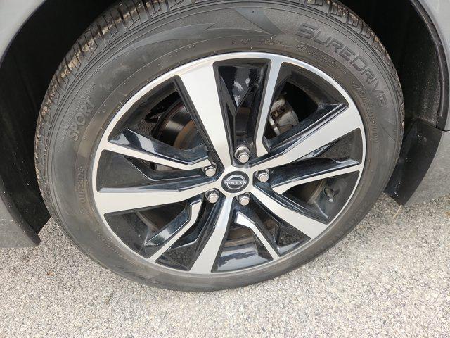 used 2023 Nissan Maxima car, priced at $23,747