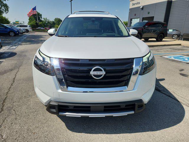 new 2025 Nissan Pathfinder car, priced at $50,286