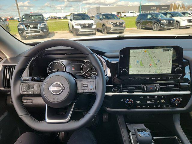 new 2025 Nissan Pathfinder car, priced at $43,472