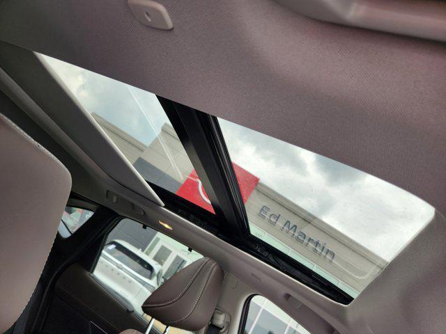 new 2025 Nissan Murano car, priced at $44,855