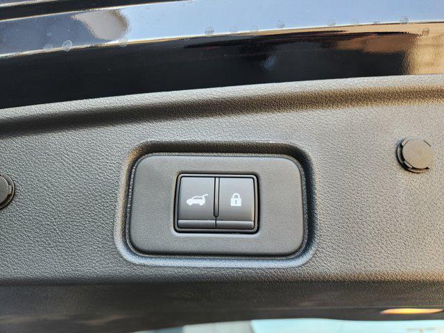 new 2025 Nissan Pathfinder car, priced at $40,924