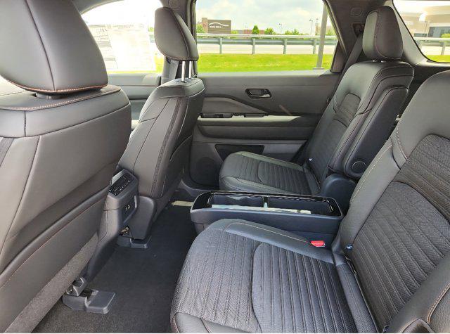 new 2025 Nissan Pathfinder car, priced at $42,663
