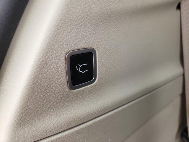 used 2017 Chrysler Pacifica car, priced at $8,264