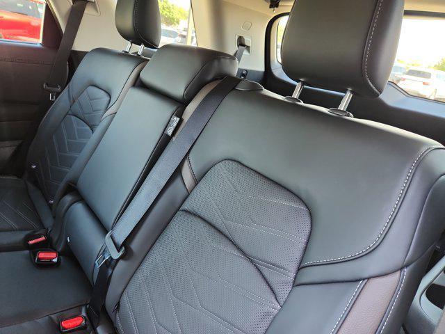new 2025 Nissan Pathfinder car, priced at $44,423