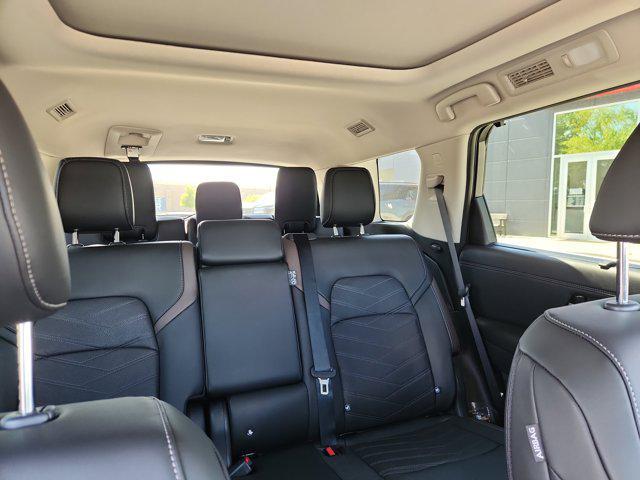 new 2025 Nissan Pathfinder car, priced at $44,423