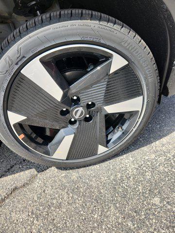 new 2025 Nissan Kicks car, priced at $28,457
