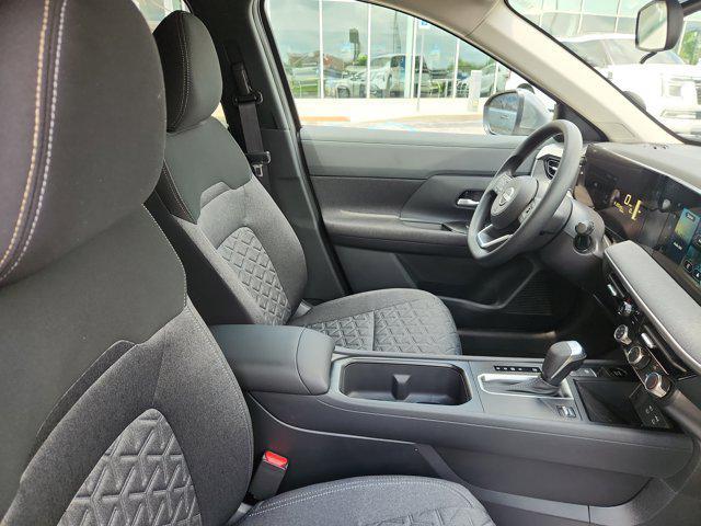 new 2025 Nissan Kicks car, priced at $23,206