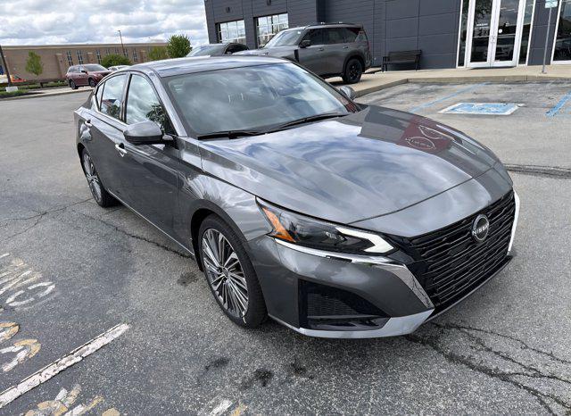 new 2025 Nissan Altima car, priced at $33,051